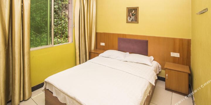 华南宾馆(民主新街)