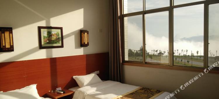 薄刀峰凌云山庄图片