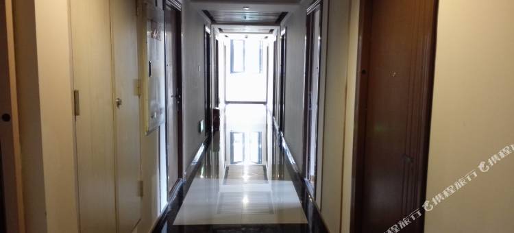 蔓萝影视民宿(大学城龙湖U城天街店)图片