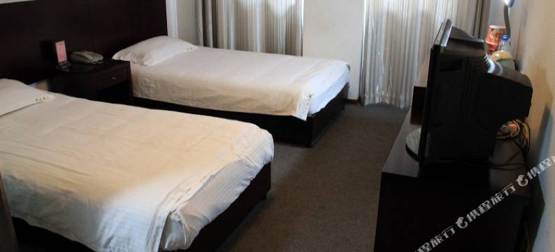 陵光假日酒店(南京总统府新街口地铁站店)图片