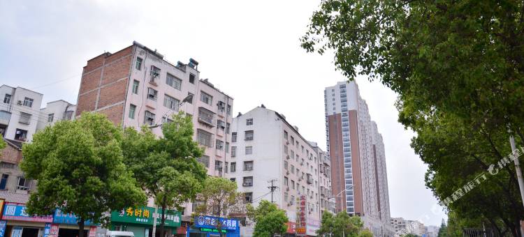 骏怡连锁酒店(十堰火车站店)图片