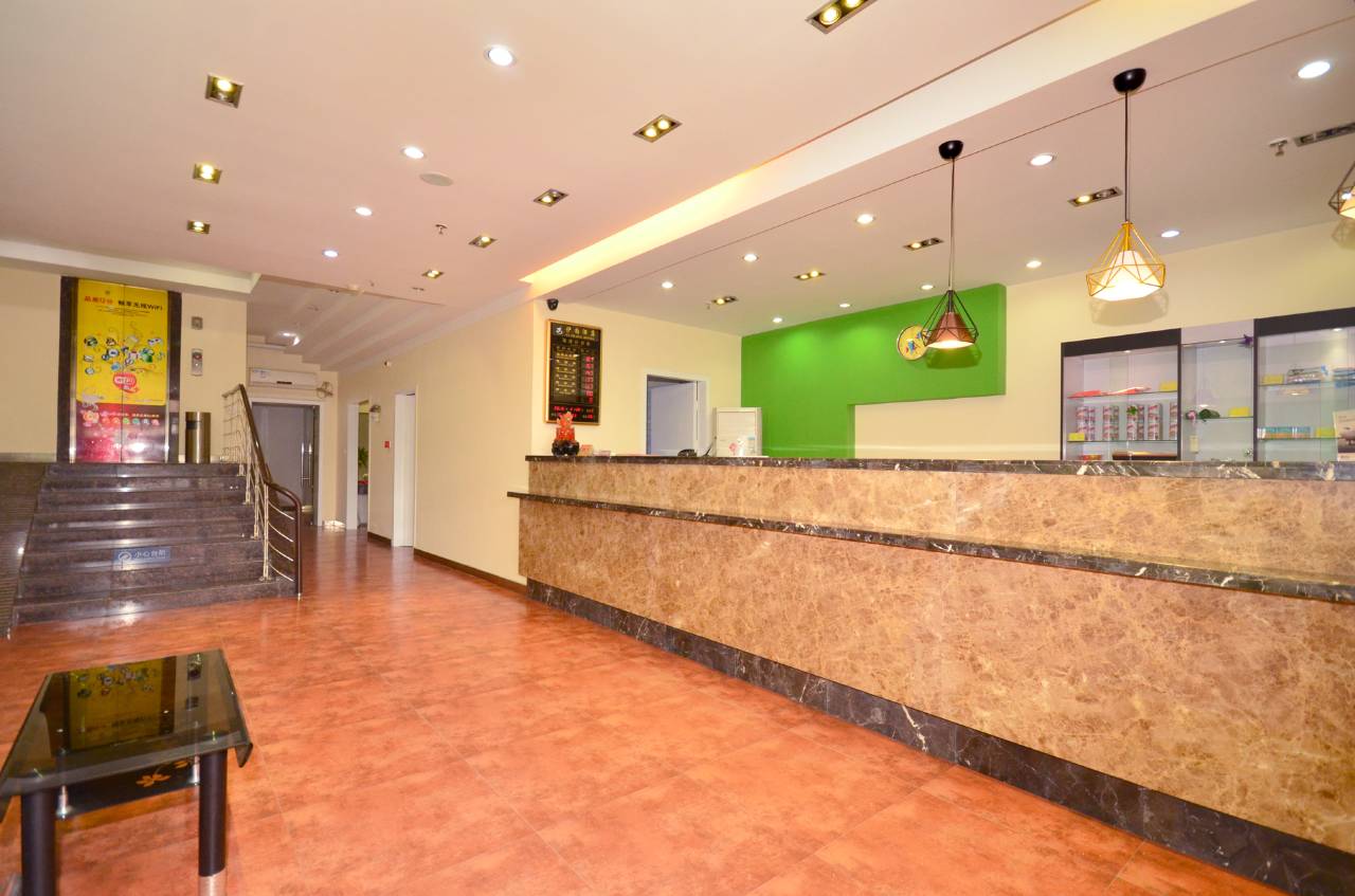 武汉美尚酒店(白沙洲大道烽火村地铁站店)