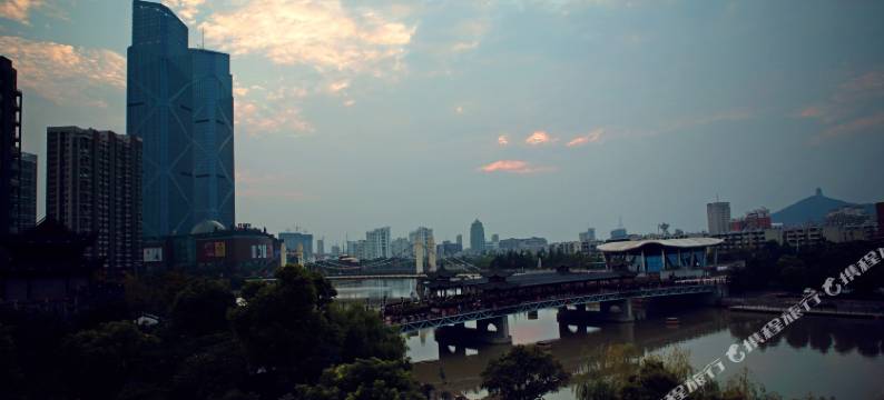 湖州季朵城市酒店(东吴银泰城店)图片