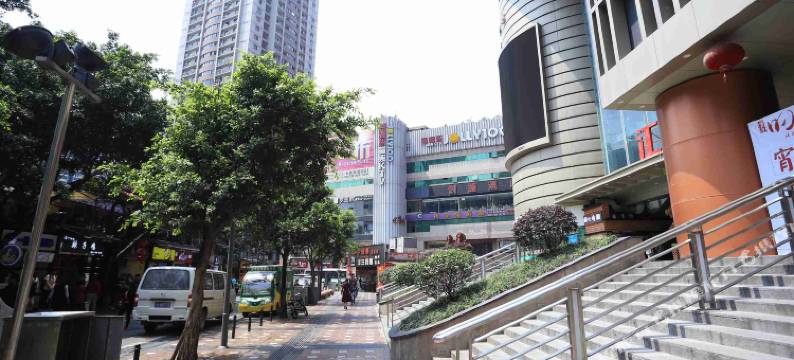 优美酒店式公寓(重庆解放碑好吃街店)图片