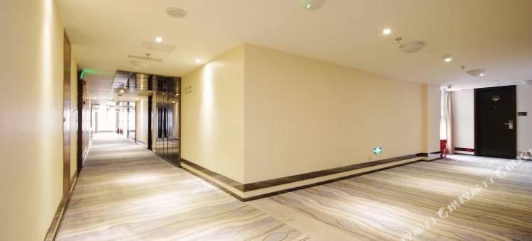 丽呈睿轩酒店(乐山张公桥美食街店)图片