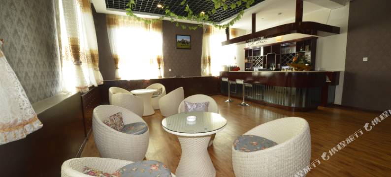 塔什库尔干金草滩假日酒店图片