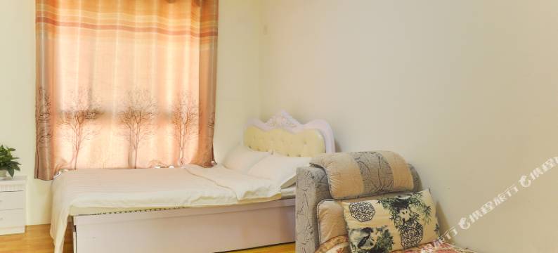 漫时光太空舱酒店(太原南站店)图片