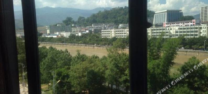 云县浙商大酒店(滨河公园店)图片