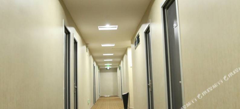 桦南鸿鼎自主宾馆图片