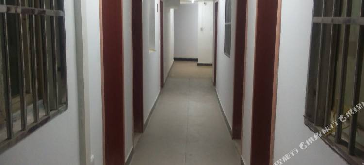 OYO南京夜城宾馆(双龙大道殷巷夜市美食城店)图片