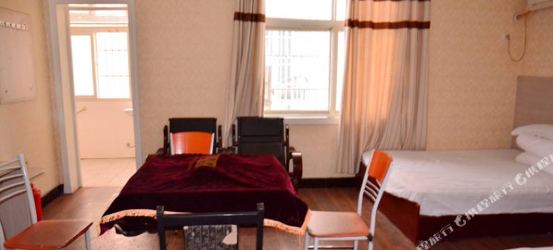 房县君临阁旅馆图片