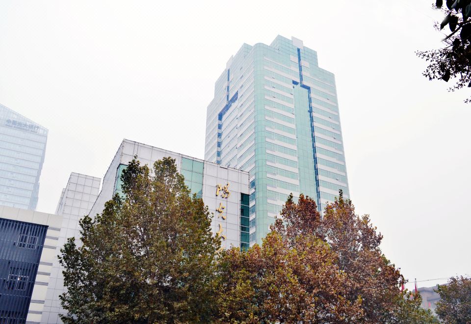 石家庄阳光大酒店外景图