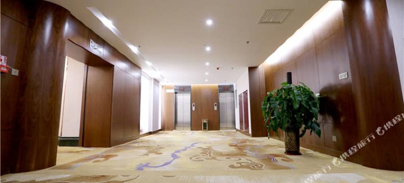 保定成宝酒店图片