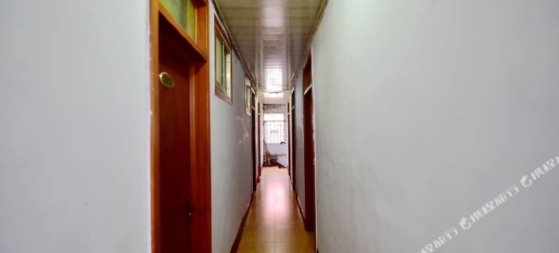 家乐福宾馆(泰山站泰安汽车总站店)图片