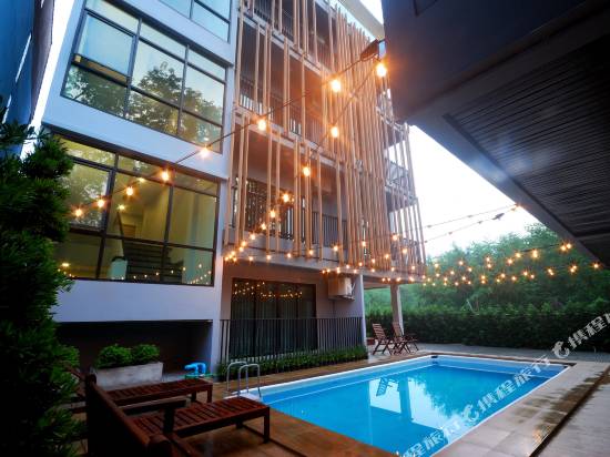 薩格布小巢酒店