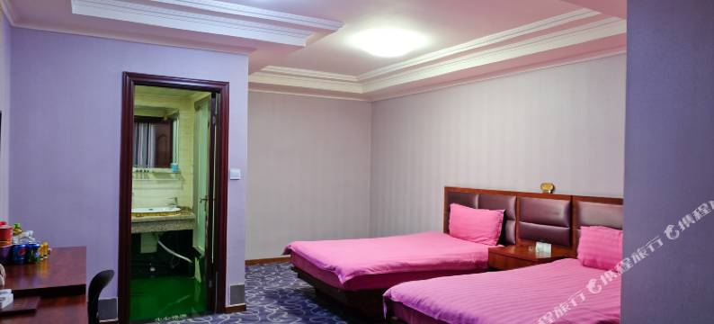 乌鲁木齐第1站主题宾馆(新疆职业大学喀什路校区粮校市场店)图片