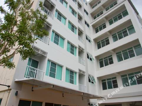 德斯賴斯服務公寓