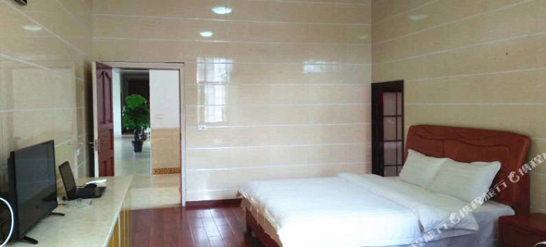 武功山和气生财山庄图片