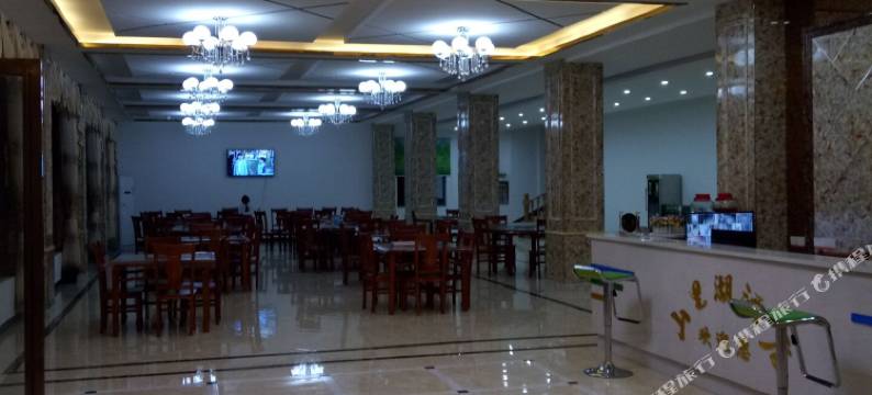 庐山西海山里湖农庄图片