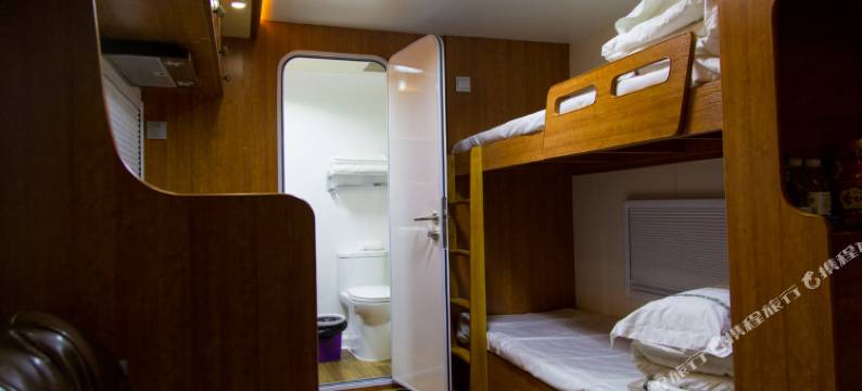 可汗山自驾车露营地民宿图片