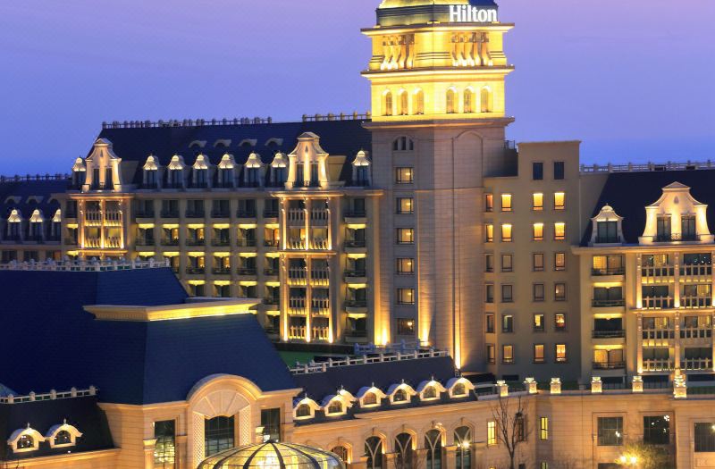Hilton Qingdao Golden Beach Hotel Reviews And Room Rates Transportation Attractions