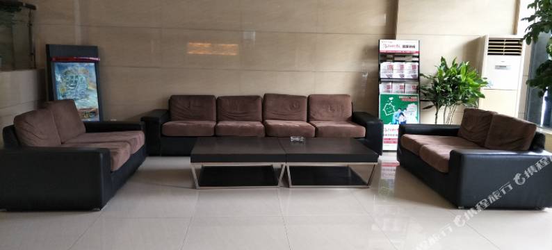 新豫东大酒店(洛阳王城公园万达广场店)图片