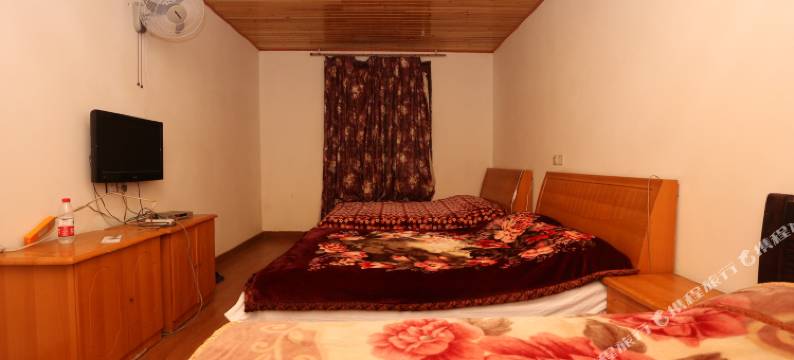 都江堰青城山青城居图片