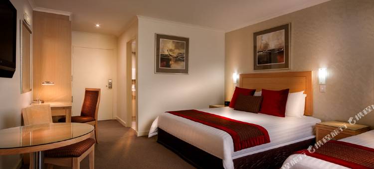 Best Western Plus Travel Inn Hotel图片