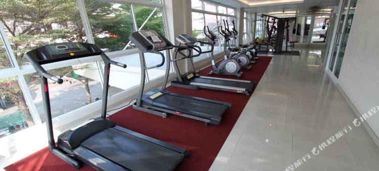 廊曼国际机场皇家蜜蜂公寓式酒店(The Royalbee Aparthotel)图片