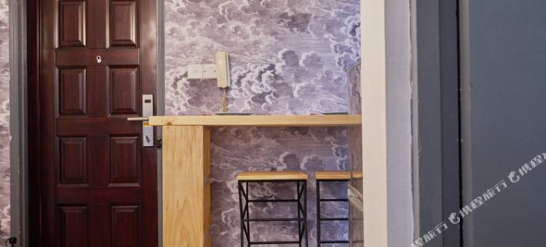 杭州南山街边美院小屋图片