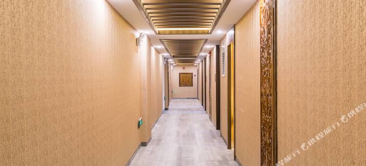丝路花雨度假酒店(西双版纳景洪告庄西双景星光夜市店)图片