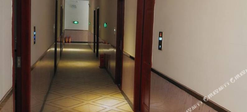 佛山市豪庭公寓(沃达百货店)图片