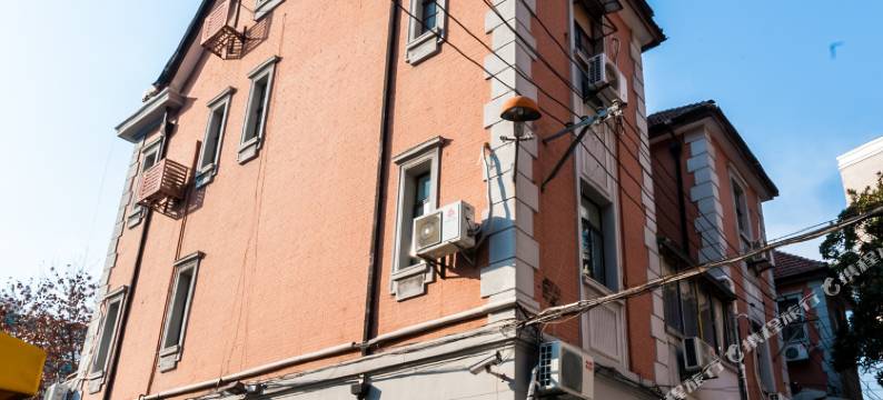 骐寓民宿(上海茂名北路店)图片