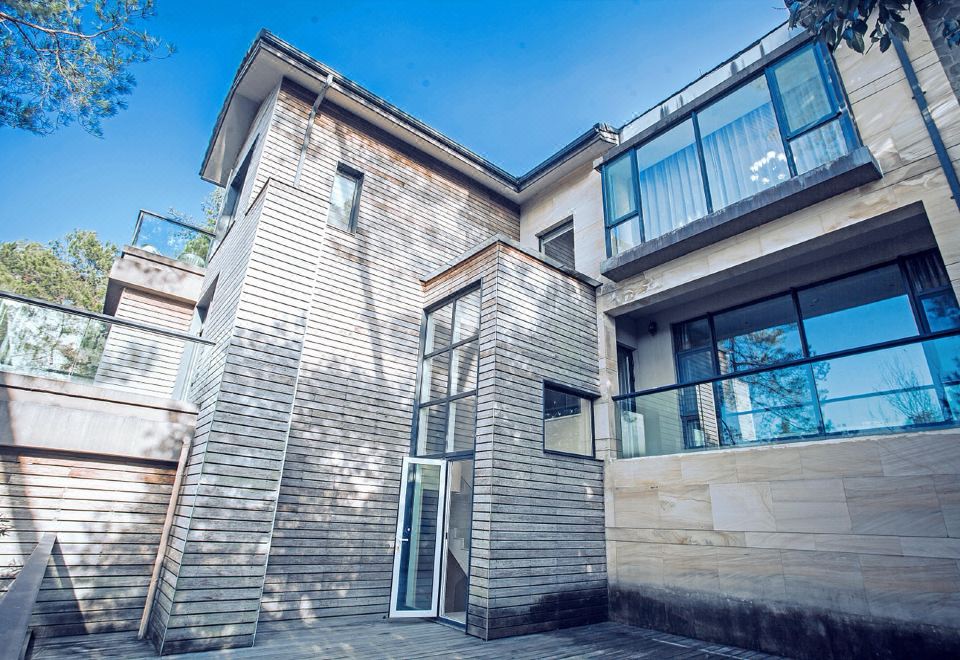 Edinburgh Boutique Hotel Qiandao Lake Hotel Overview