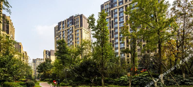 成都熊猫基地春熙路宽窄巷子新装高档地铁四房普通公寓图片