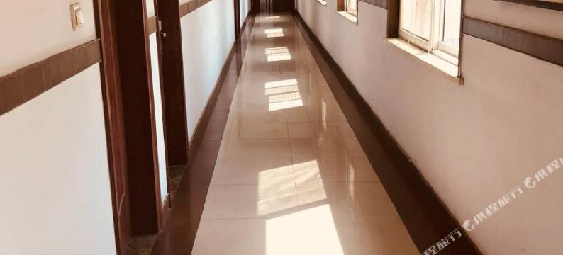 OYO青岛旭昊德宾馆图片