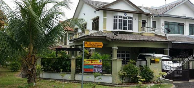 新山苏里亚民宿 - 带私人游泳池(Suria Homestay JB with Private Pool)图片