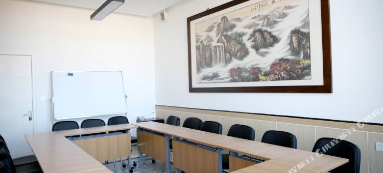 易佰酒店(文安县政府店)图片