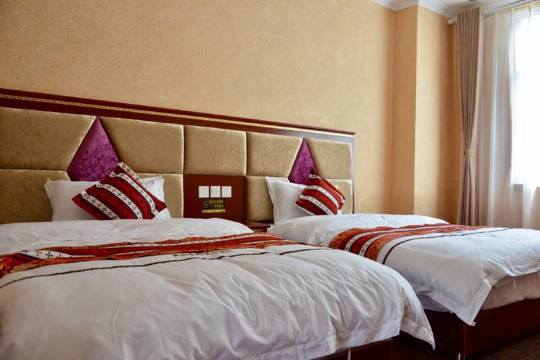 理县藏地密码风情酒店