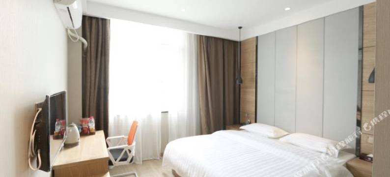 金澜假日酒店(武汉科普公园地铁站店)图片