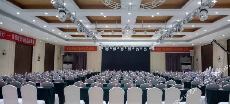 西岛·Island｜独栋庭院·智能影音设计师酒店(复兴商贸城店)图片