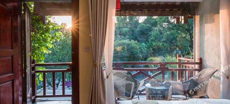 阳朔雪狮岭江畔度假酒店图片