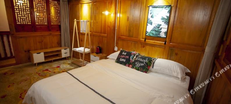 会泽盛夏光年精品客栈图片