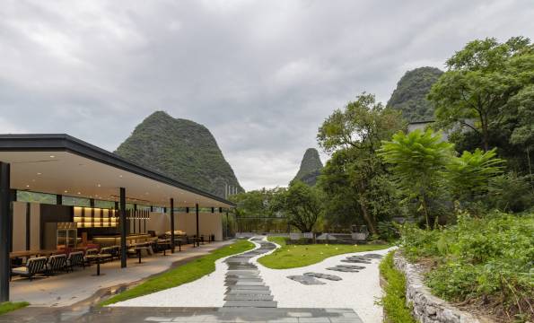 花梦间酒店(阳朔遇龙河骥马码头店)