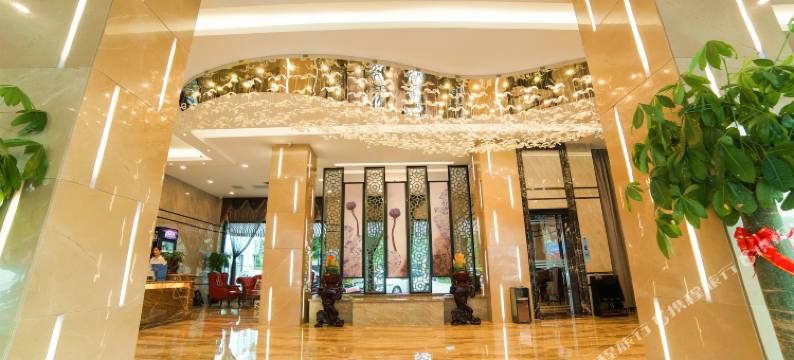 源莱酒店(贵港高铁站生活港店)图片