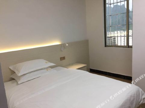 贺州易捷便利店(姑婆山大道店)购物攻略,易捷便利店(姑婆山大道店)物