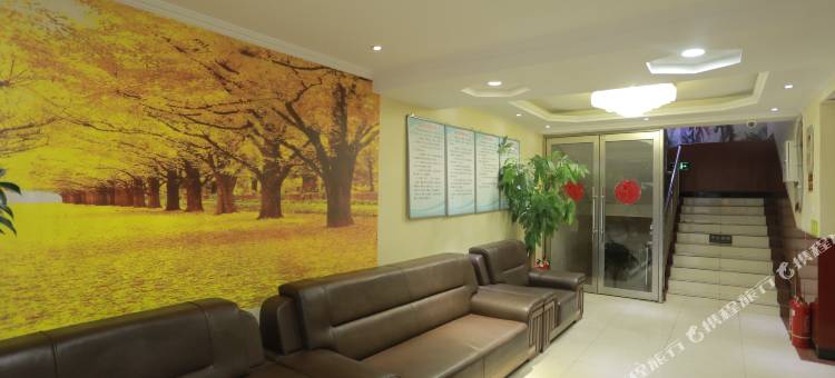 OYO西宁少英商务宾馆图片