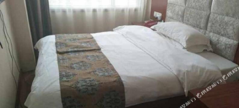 合作沛吉酒店图片