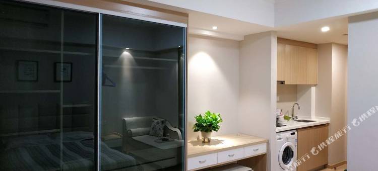 五彩云霞公寓(芜湖红花山路店)图片