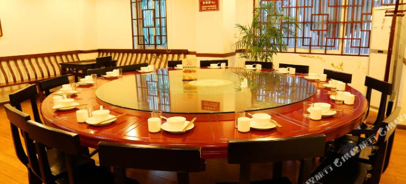 花红酒店(青阳大润发店)图片